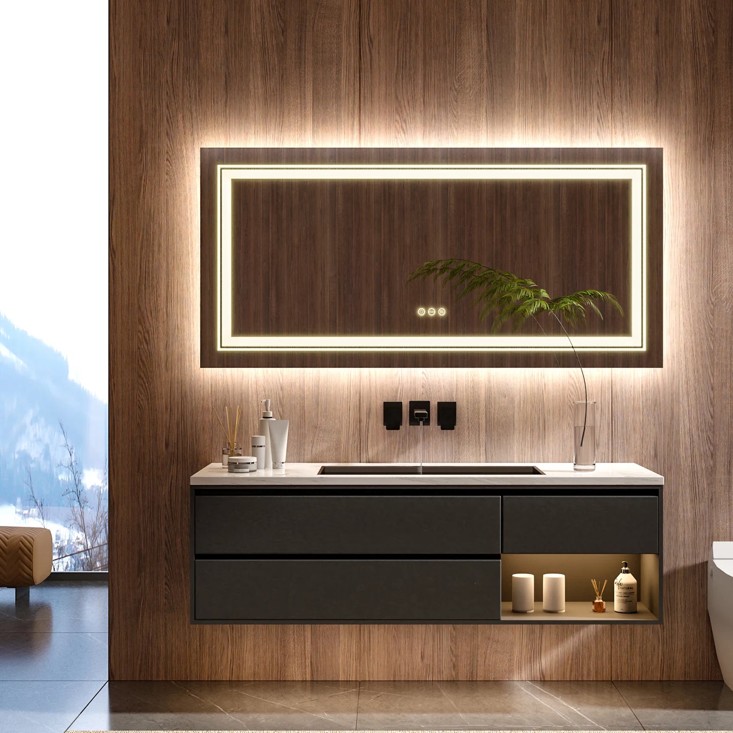 Modernus vonios kambarys su House Tech 1 išmaniu LED veidrodžiu ir medžio tekstūros siena