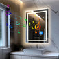 Išmanus veidrodis su LED apšvietimu ir integruotu muzikos grotuvo valdymu vonios kambaryje